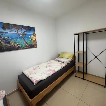 Exklusive Flughafen-messe Naehe Duesseldorf *