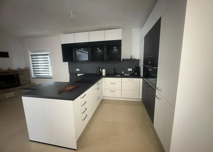 Exklusive Flughafen-messe Naehe Duesseldorf *